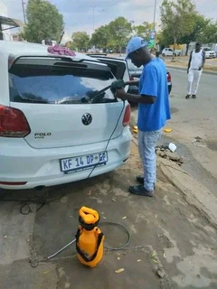 ROSEBANK WINDOW TINTING &amp; FROSTING WORKS