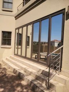 ROSEBANK WINDOW TINTING &amp; FROSTING WORKS