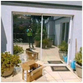 SUNNINGHILL WINDOW TINTING &amp; FROSTING SERVICES