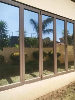 WINDOW TINTING &amp; FROSTING and SOLUTIONS