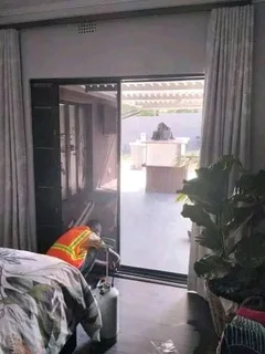 WINDOW TINTING PROFESSIONALS