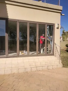 WINDOW TINTING ON CALL:0812690961