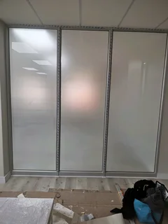 PROFESSIONAL WINDOW TINTING SOLUTIONS