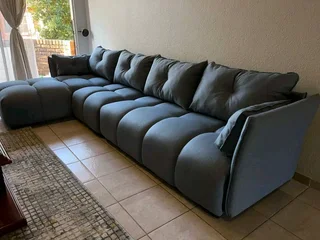 FURNITURE RE-UPHOLSTERY SERVICES