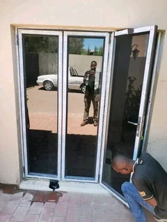 Window Tinting Masters:0812690961