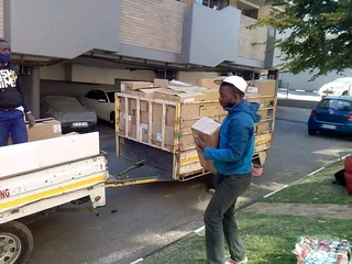 House Movers Available:0812690961