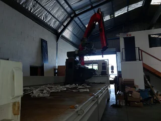 CRANE TRUCK HIRE / 8.5 TON