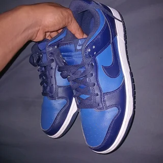 Nike Dunk size 9