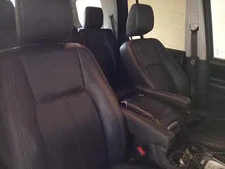 2014 Land Rover Discovery SUV  XXV