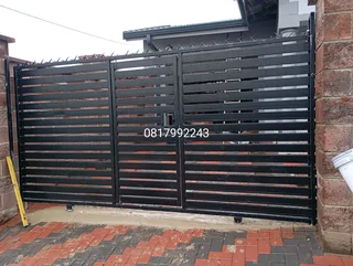 Driveway gates and balustrades