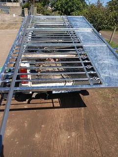 Driveway gates and balustrades