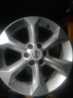 Nissan navara yd25 rims