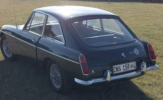 1967 MG B GT