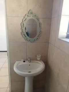 1 BDR HOUSE TO LET IN UMBILO