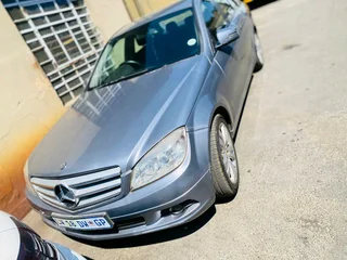 Mercedes Benz c180 2008 model
