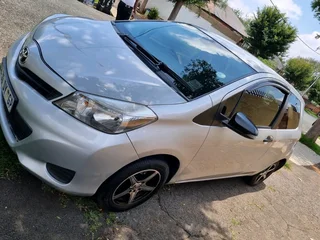 Toyota Yaris 2014 Model 243 000 kmsR 80 000Manual transmission Accident freeOriginal paint 﫟 Engine