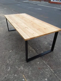 Dinning Table With Steel Legs