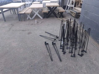 HAIRPIN LEGS TABLES AND BENCHES