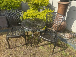 Cast aluminium Bistro set
