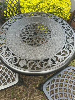 Cast aluminium outdoor patios