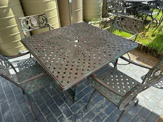 Norths Olympus 4 seater patio