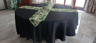 Tablecloths round black Damask
