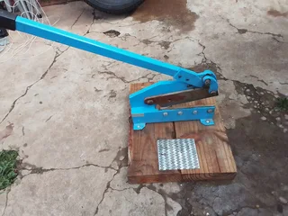 10&#34; manual shear (blue) cutter