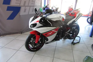 2010 Yamaha YZF-R1