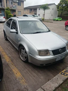 2006  jetta  1.9 tdi exell cond with sunroof 198 000 kms