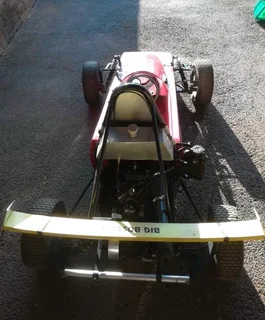 Racing car/go cart