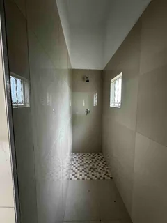 2 Bedrooms, 1 Bathroom to let in Chatsworth, Silverglen.