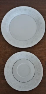 Crown Ming Fine China Set