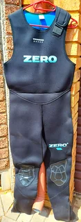 2 x 2 Piece Wetsuits