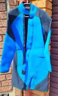 2 x 2 Piece Wetsuits