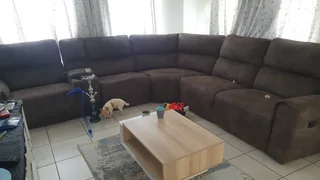 Loung - Ad posted by Ralston Marsh