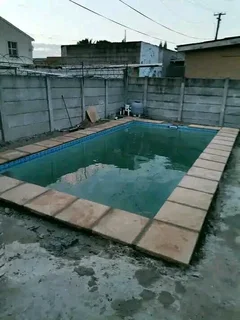 PAVÍNG &#64;R60 per square metre labour only 0813664446