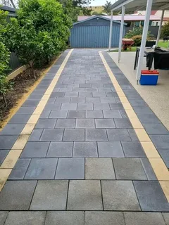 PAVÍNG &#64;R60 per square metre labour only 0813664446