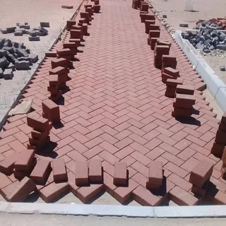 Paving R60 per square Labour only 0813664446