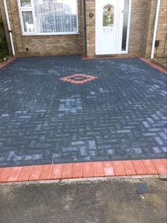 Paving R60 per square Labour only 0813664446