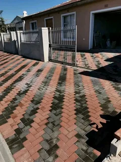 Paving &#64; R60 per Square labour 0813664446
