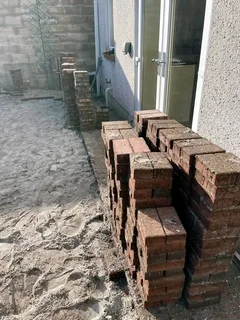 Paving &#64; R60 per Square labour 0813664446