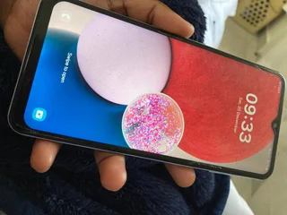 Phone - Ad posted by Boitumelo Vian