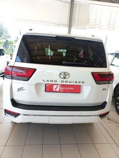 2023 Toyota Land Cruiser 300 V6 3.3D ZX