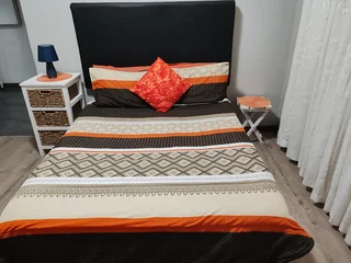 Furnished Room available in house share