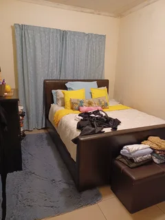 1 bedroom and open plane lounge and kitchen granny flat for rent at Empangeni town