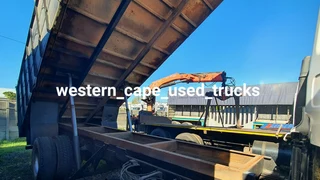 2004 Nissan UD80  Tipper