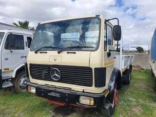 1990 Mercedes-Benz 1417