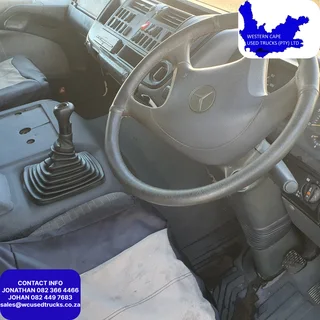 2004 Mercedes-Benz 1835