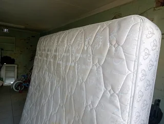King size bed for sale