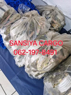 Heavy Duty PVC Tarpaulins,Cargo Nets,Ratchets and Straps,Corner Plates.